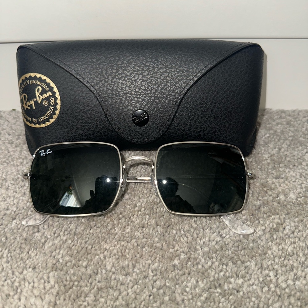 Ray-Ban Silver Frame Sunglasses with Black Lenses